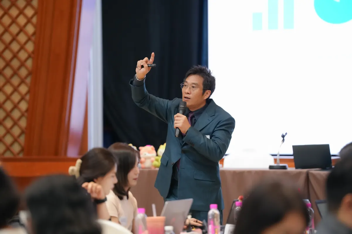 ผู้เรียนซ้อมพูดจับเวลาจริงก่อนเข้าห้องประชุมผู้บริหาร